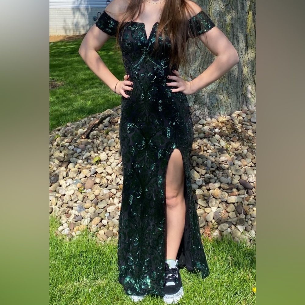 Green sequin off the shoulder prom dress size small adjusted to 5’4 girl